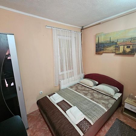 Rooms " Simke " Subotica Buitenkant foto