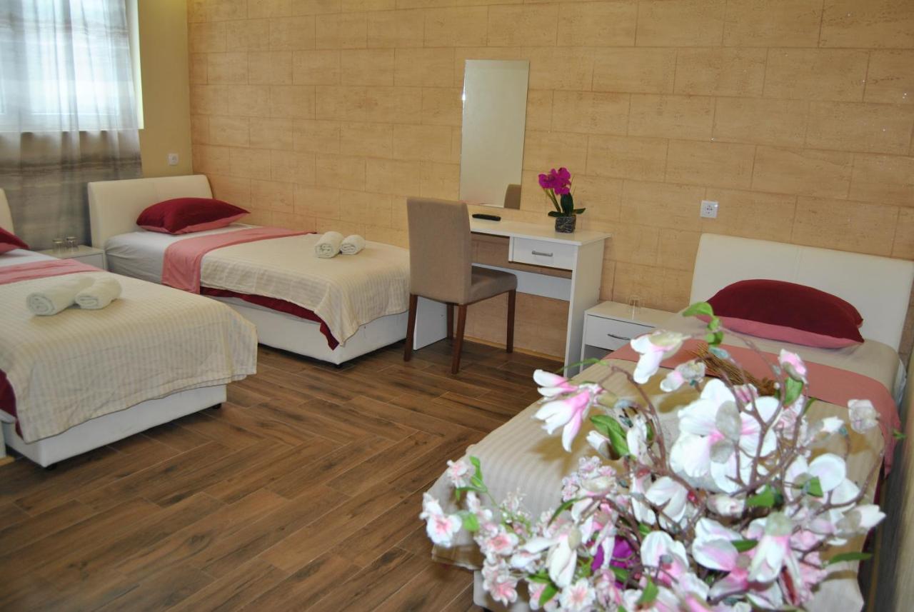 Rooms " Simke " Subotica Buitenkant foto