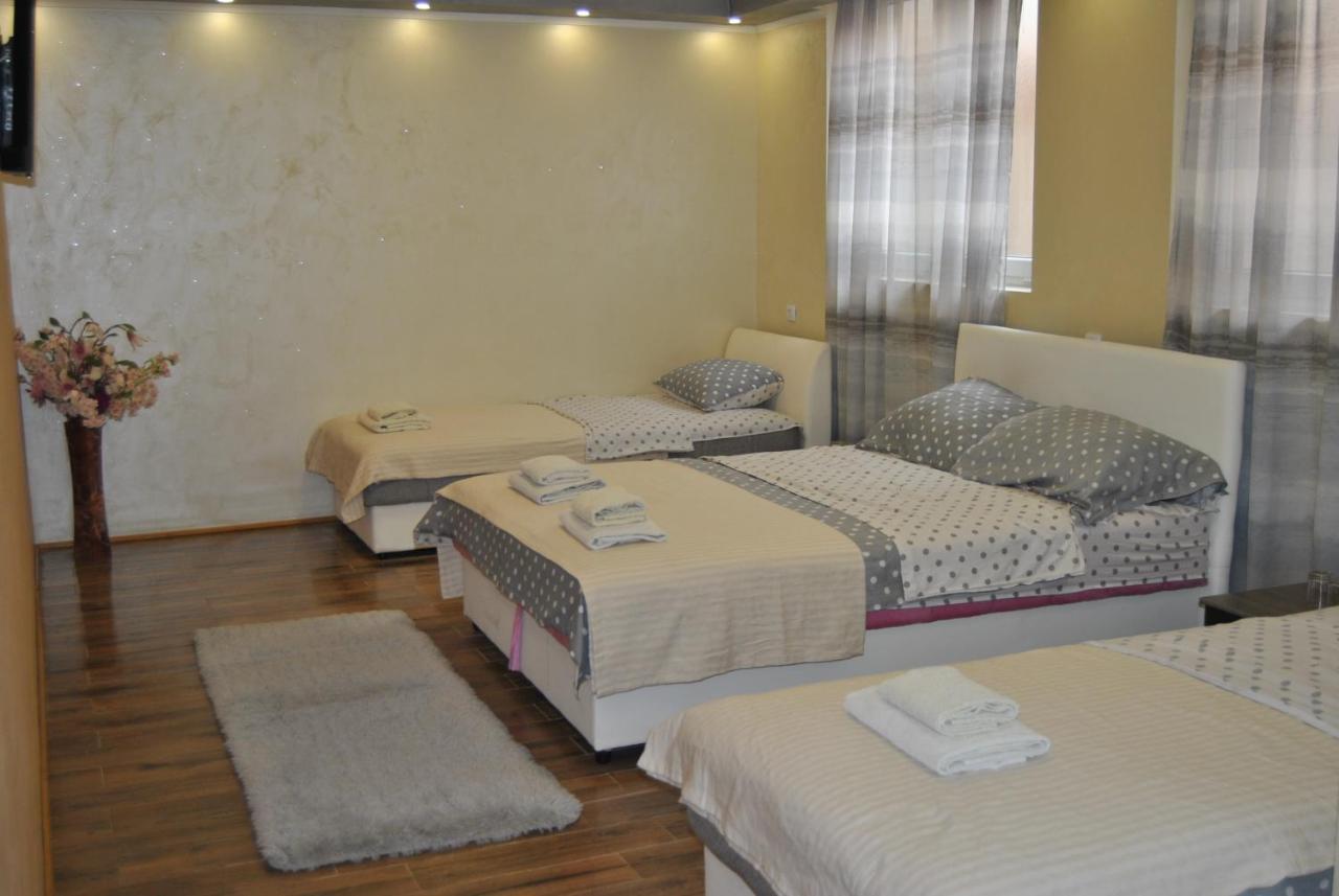 Rooms " Simke " Subotica Buitenkant foto