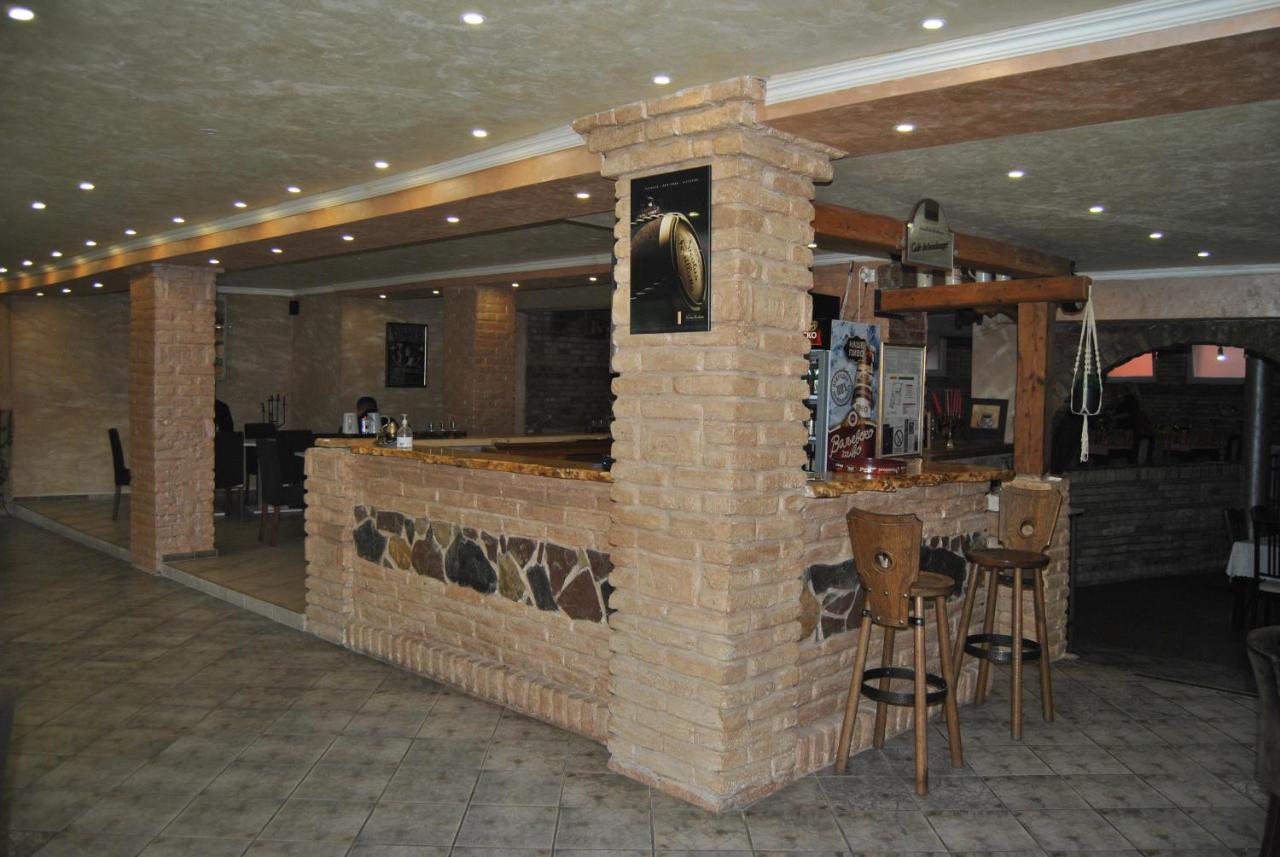 Rooms " Simke " Subotica Buitenkant foto