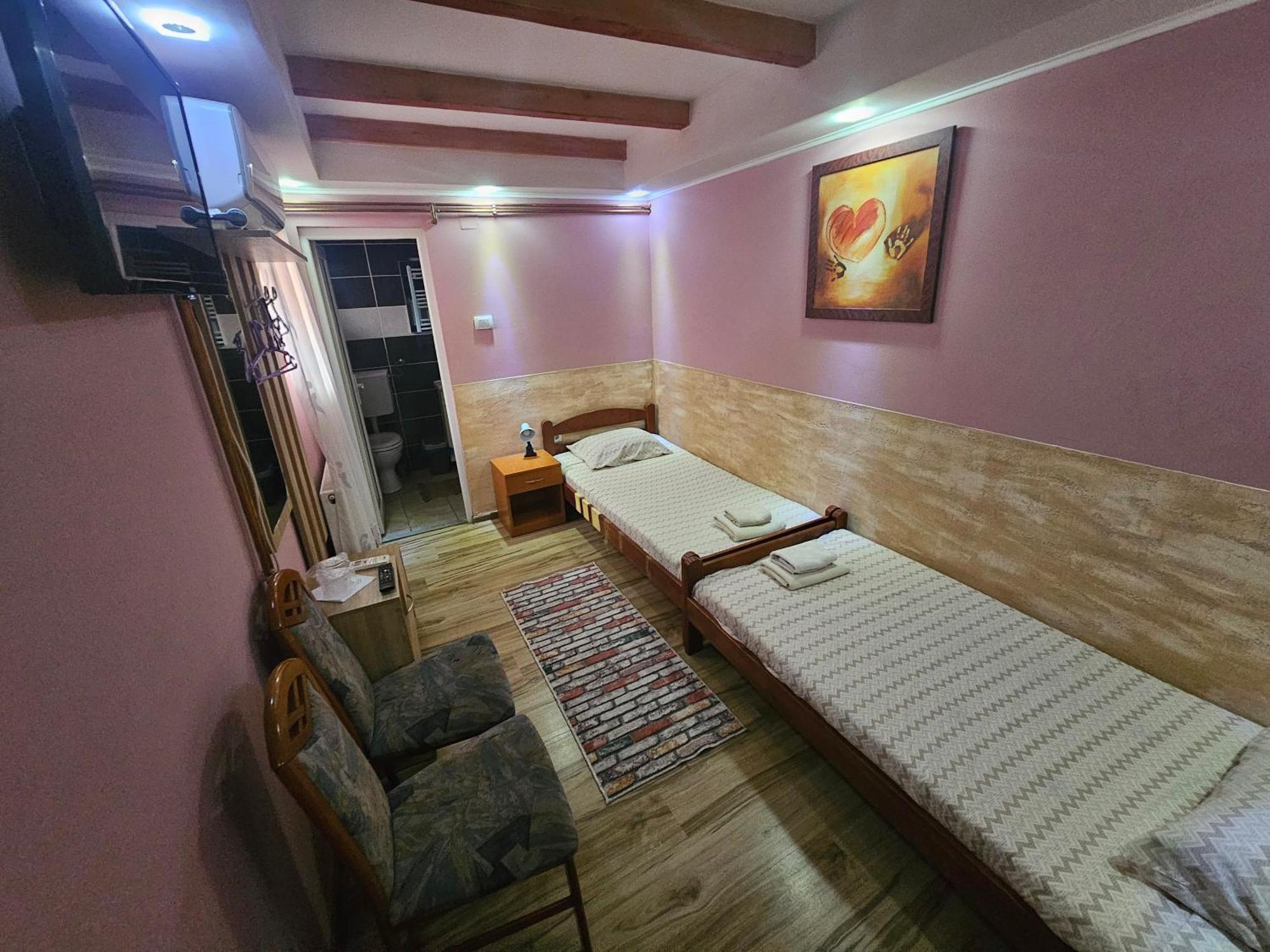 Rooms " Simke " Subotica Buitenkant foto