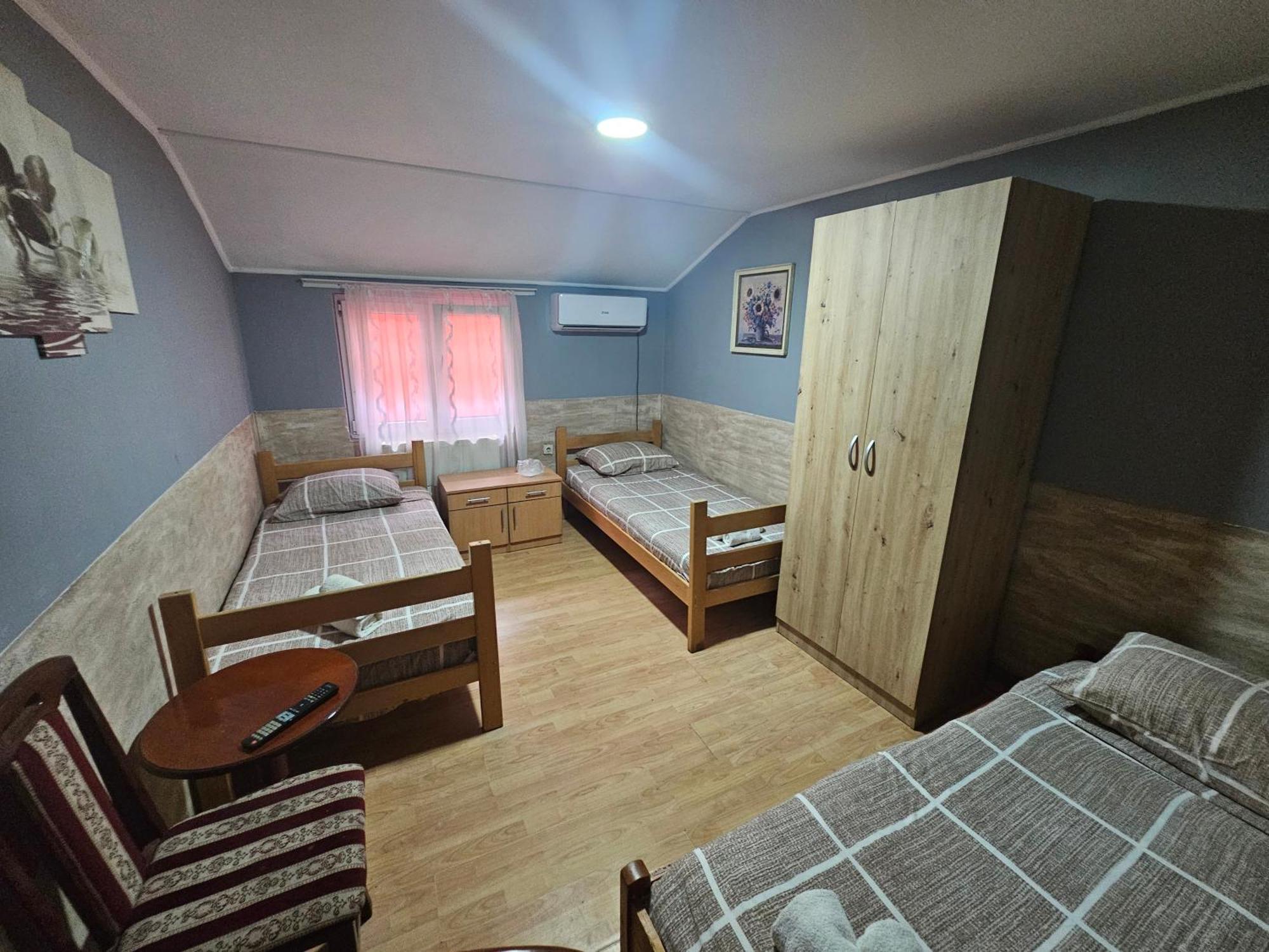 Rooms " Simke " Subotica Buitenkant foto