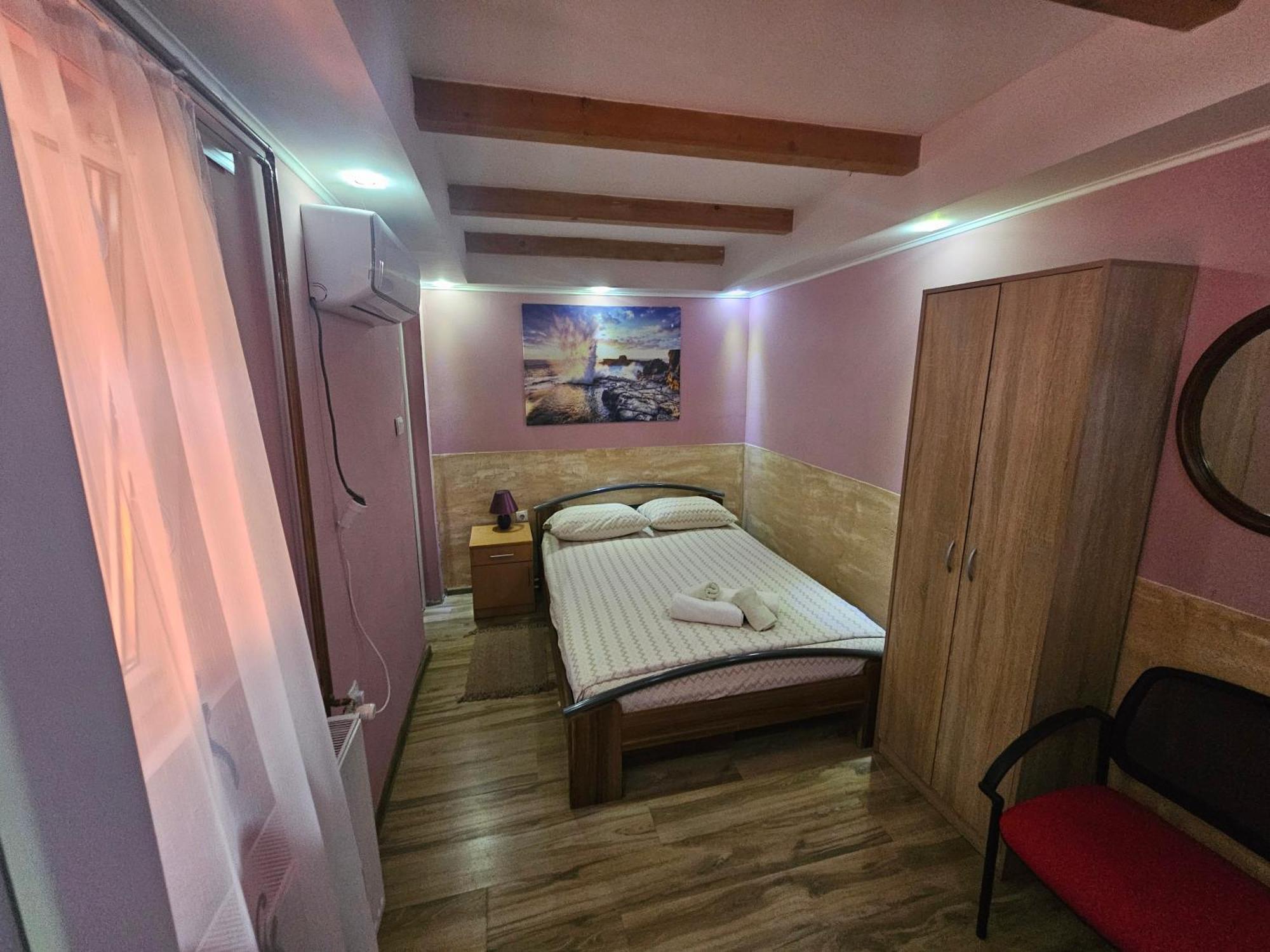 Rooms " Simke " Subotica Buitenkant foto